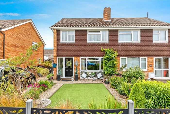 3 Bedroom Semi-Detached House For Sale In Greenfield Park, Portishead, Bristol, Somerset, BS20