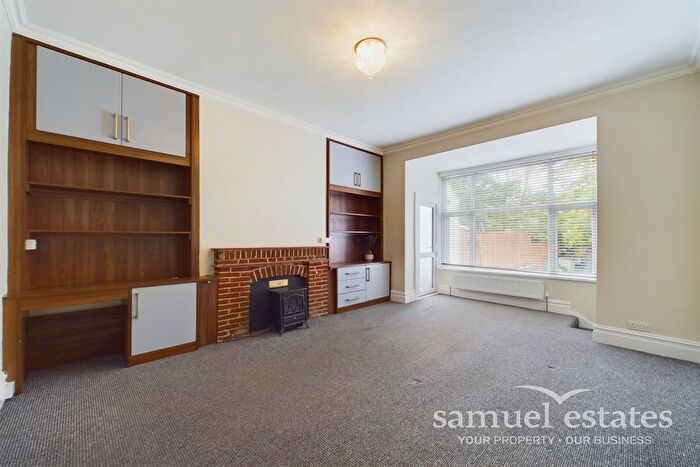 1 Bedroom Flat To Rent In Moreton Road, South Croydon, CR2