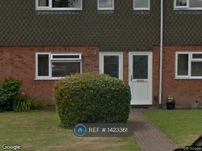 2 Bedroom Flat To Rent In Battys Barn Close, Wokingham, RG40