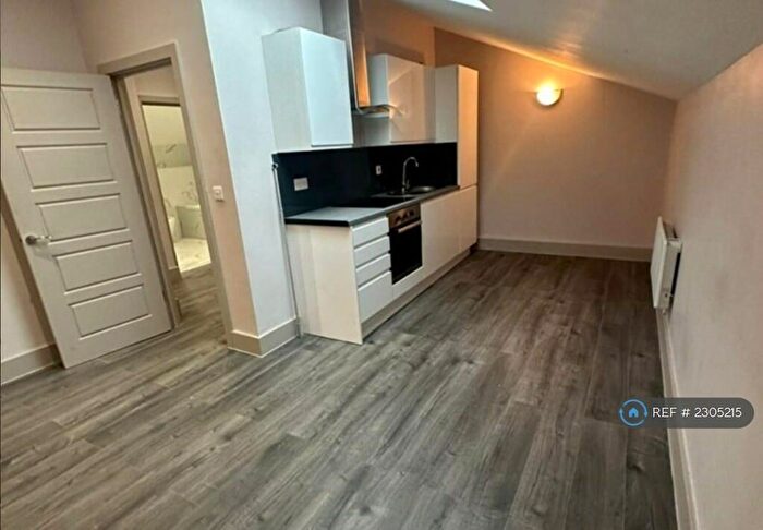 1 Bedroom Flat To Rent In Cube House, Stoke Mandeville, Aylesbury, HP22