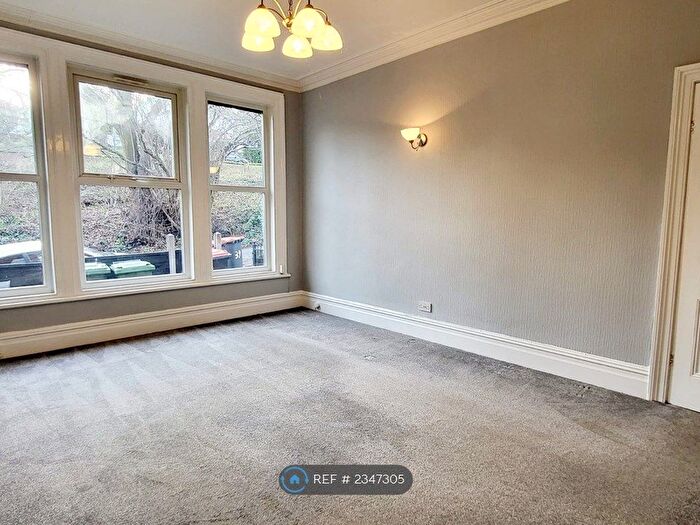 1 Bedroom Flat To Rent In Wood Lane, Headingley, Leeds, LS6