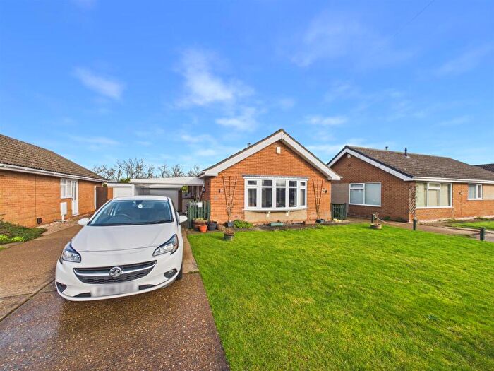 3 Bedroom Detached Bungalow For Sale In Hillside Avenue, Sutton-On-Sea, LN12