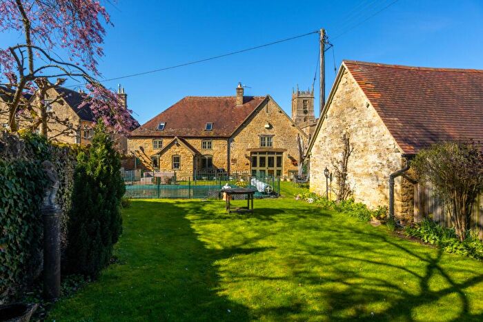 4 Bedroom Detached House For Sale In Main Street, Long Compton, CV36