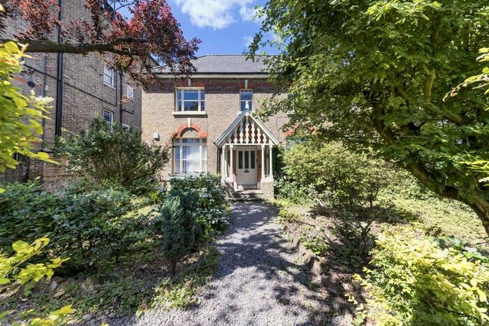 2 Bedroom Flat To Rent In Carleton Road, London, N7