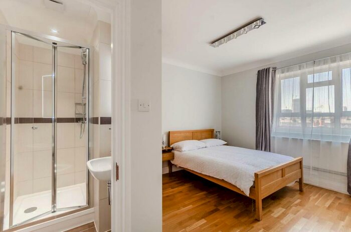 2 Bedroom Flat To Rent In Gloucester Place, Marylebone, London, NW1