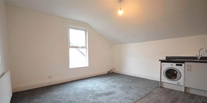 2 Bedroom Apartment To Rent In Old Lansdowne Road, West Didsbury, Manchester, M20