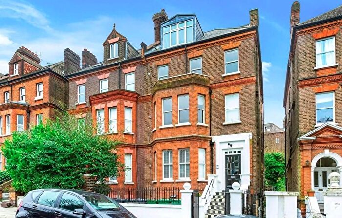 Studio For Sale In Frognal, Hampstead, London, NW3
