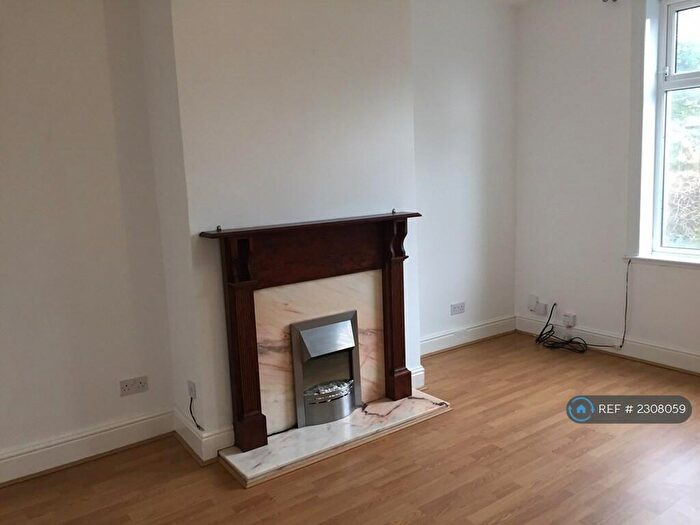 2 Bedroom End Of Terrace House To Rent In Zoar Street, Morley, Leeds, LS27
