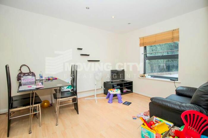 1 Bedroom Flat To Rent In Zurich House, Hatfield Road, Stratford, E15