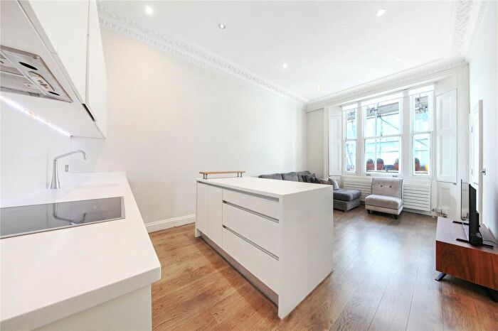 2 Bedroom Maisonette To Rent In Harcourt Terrace, London, SW10