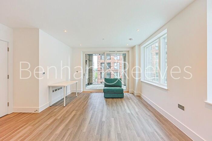 2 Bedroom Apartment To Rent In Sanday Drive, Colindale Gardens, NW9