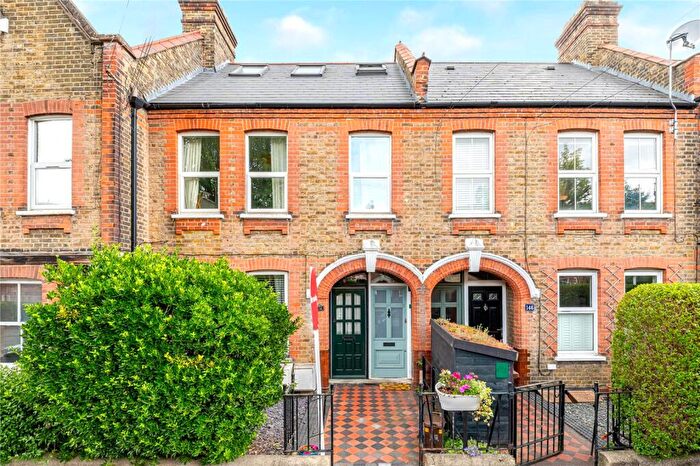 2 Bedroom Flat For Sale In Fleeming Road, Walthamstow, London, E17