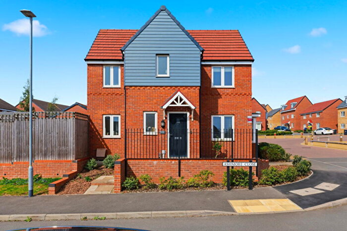 3 Bedroom Semi Detached House For Sale In Ashmore Close, Gedling, Nottingham, NG4