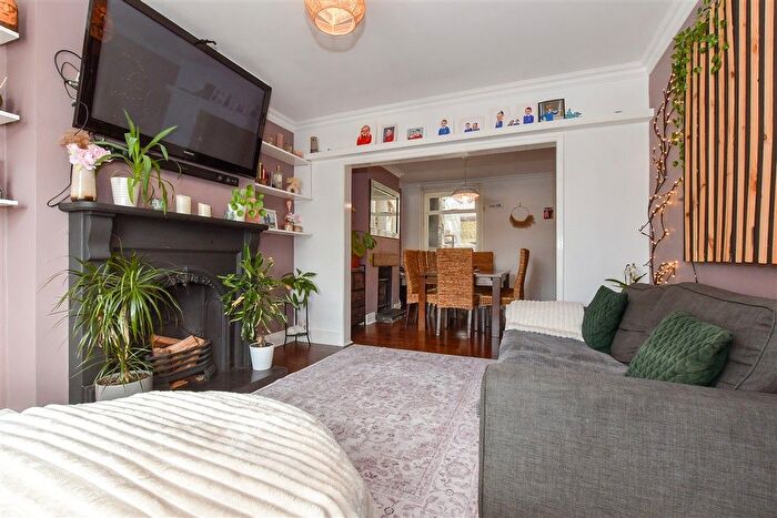 3 Bedroom Terraced House For Sale In Heathfield Avenue, Dover, Kent, CT16