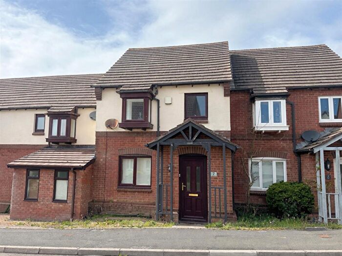 3 Bedroom Terraced House For Sale In Walnut Drive, Plympton, Plymouth, PL7