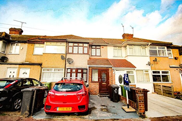 3 Bedroom Terraced House To Rent In Third Avenue, Dagenham, RM10