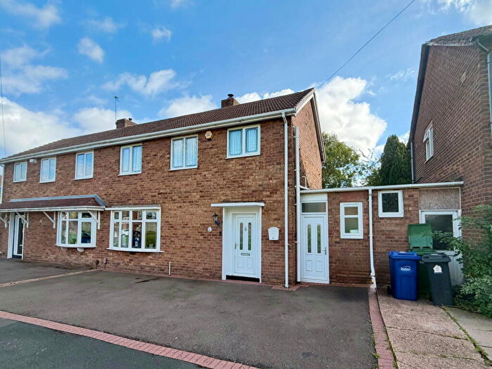 3 Bedroom Semi-Detached House For Sale In Elm Green, Old Park Farm Estate, Dudley, DY1