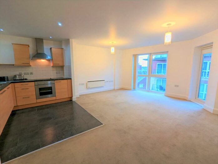 2 Bedroom Apartment To Rent In Lord Street, Southport, Merseyside, PR9