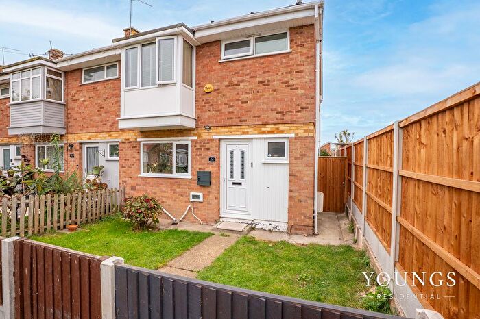 3 Bedroom End Of Terrace House For Sale In Brindles, Canvey Island, SS8
