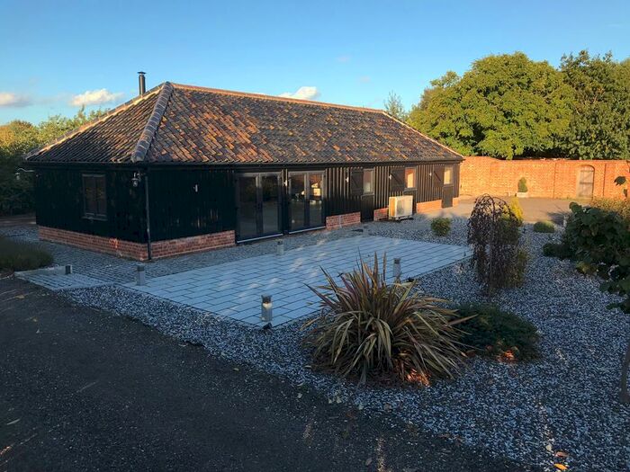 2 Bedroom Detached House To Rent In Shotley Road, Chelmondiston, Suffolk, IP9