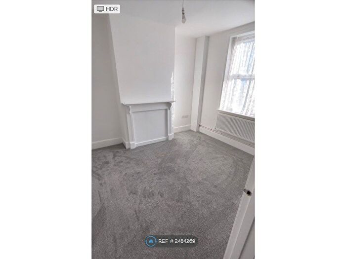 3 Bedroom Terraced House To Rent In Tredworth Road, Gloucester, GL1