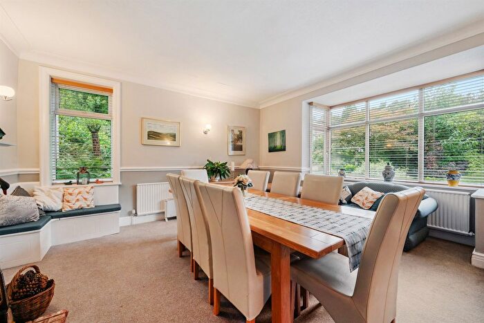 4 Bedroom Detached House For Sale In Macclesfield Road, Prestbury, Macclesfield, SK10