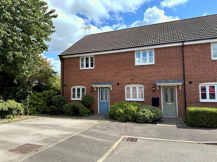 2 Bedroom Property To Rent In Brackenfield Close, Grassmoor, Chesterfield, S42