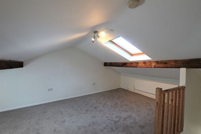1 Bedroom Flat To Rent In High Street, Horbury, Wakefield, WF4