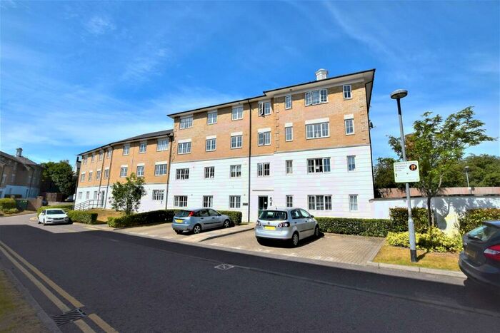 2 Bedroom Apartment To Rent In The Yard, Braintree, CM7