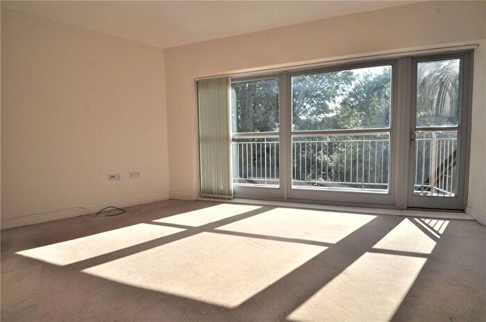 2 Bedroom Flat To Rent In Meadow Court, St Andrews Close, Canterbury, CT1