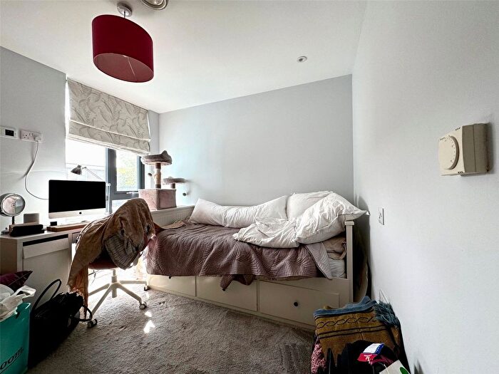 2 Bedroom Flat To Rent In Cavalier Close, Wallington, SM6