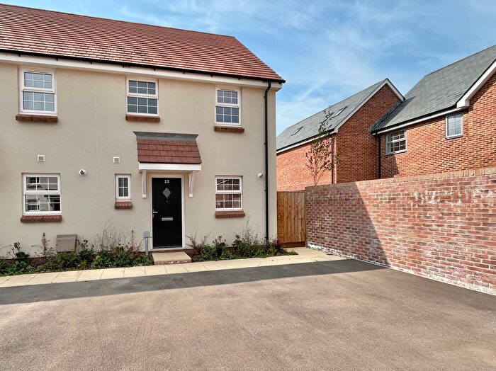 2 Bedroom End Of Terrace House To Rent In Malherbie Road, Bridgwater, TA5