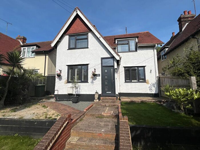 4 Bedroom Detached House To Rent In Garrison Lane, Felixstowe, IP11