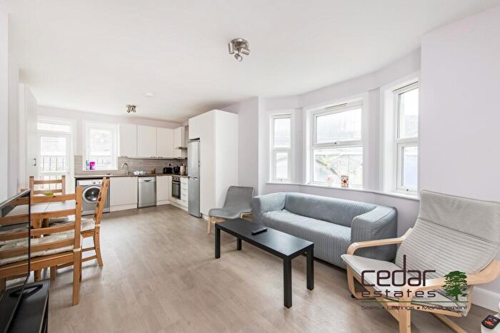 3 Bedroom Flat To Rent In Iverson Road, West Hampstead, NW6
