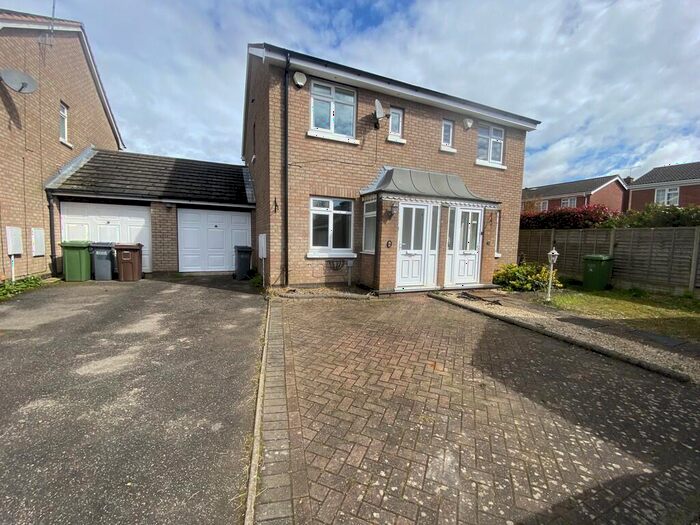 2 Bedroom Semi-Detached House To Rent In Rochford Court, Monkspath, Solihull, B90