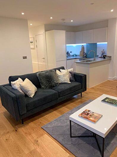 1 Bedroom Flat For Sale In Dolphin Bridge House, London, Uxbridge, UB8