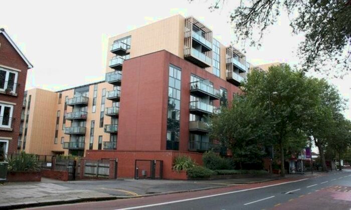 1 Bedroom Flat To Rent In London Road, Isleworth, TW7