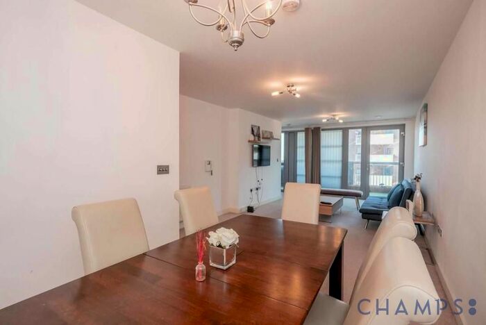 3 Bedroom Flat To Rent In Heron Place, Bramwell Way, London, E16