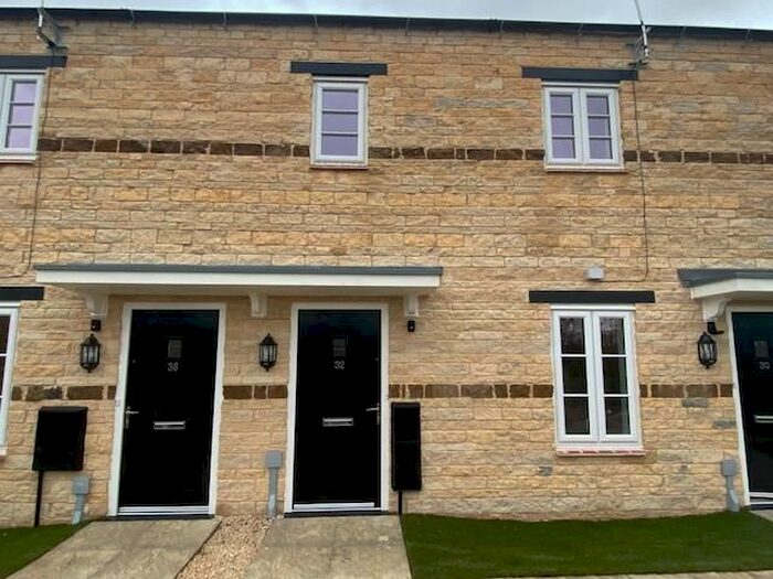 1 Bedroom Maisonette To Rent In Snowdrop Way, Wootton, Northampton NN4