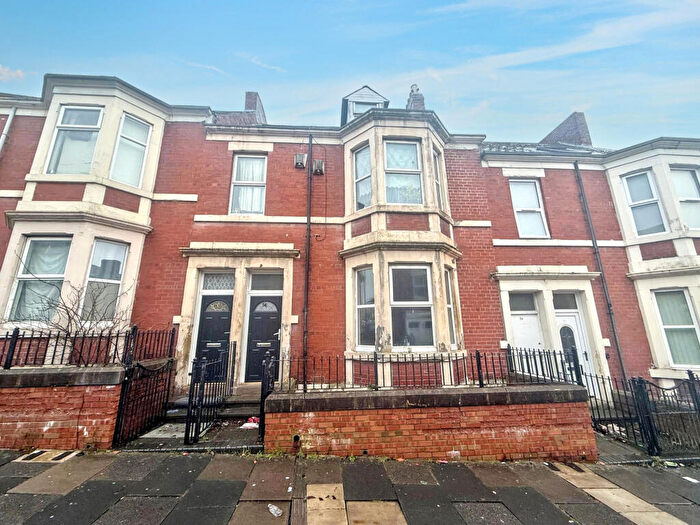 2 Bedroom Flat For Sale In Strathmore Crescent, Newcastle, Newcastle Upon Tyne, Tyne And Wear, NE4