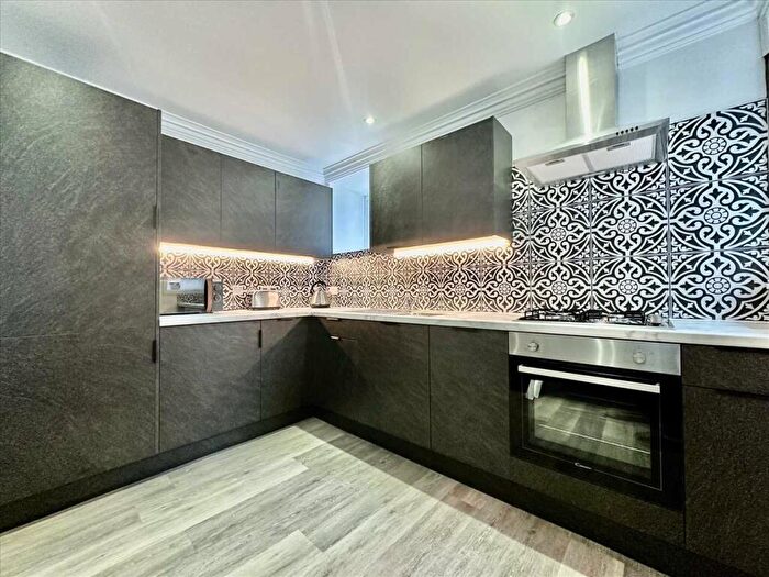 2 Bedroom Apartment To Rent In Sutherland Road, Plymouth, PL4