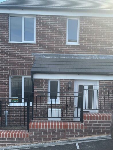 2 Bedroom House To Rent In Haverfordwest, SA61
