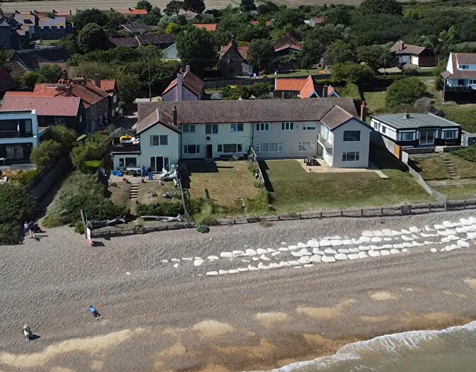 2 Bedroom Flat For Sale In Tinkers End, Thorpeness, IP16