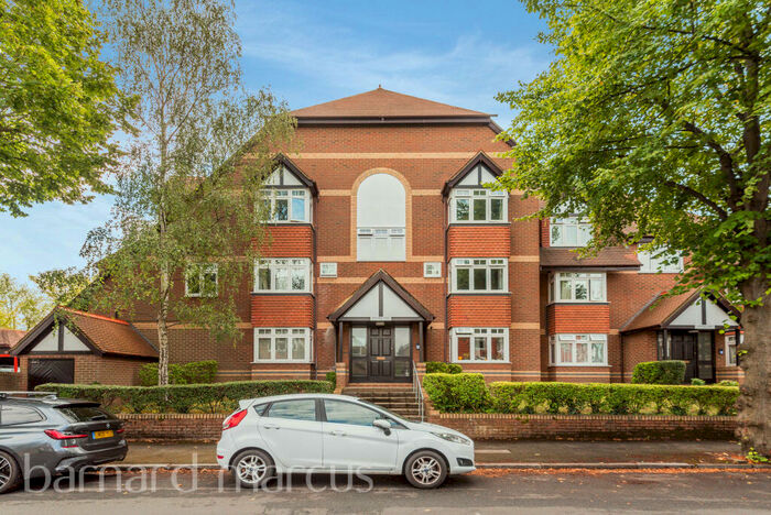 1 Bedroom Apartment To Rent In Egmont Road, Sutton, SM2