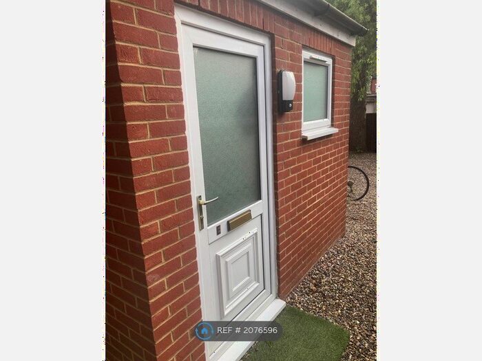 Studio To Rent In St. Michaels Road, Bedford, MK40