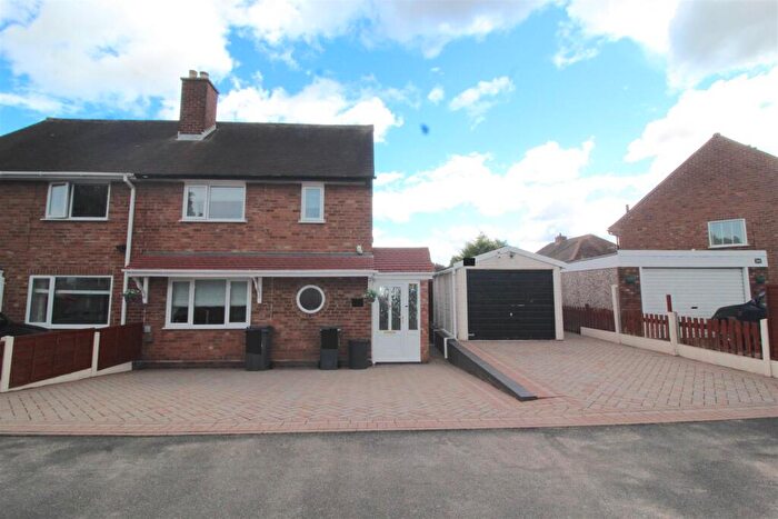 3 Bedroom Semi-Detached House For Sale In Barrows Lane, Yardley, Birmingham, B26