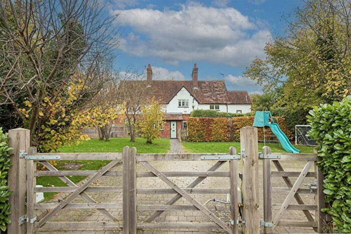 3 Bedroom Cottage For Sale In Long Marston, HP23