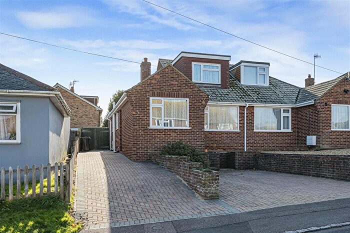 4 Bedroom Semi-Detached House For Sale In Firle Road, Peacehaven, BN10