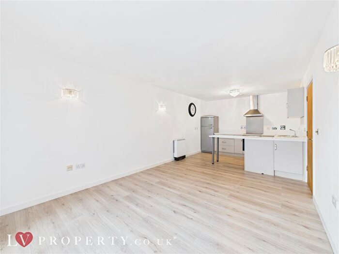 1 Bedroom Flat To Rent In Washington Wharf, Birmingham, West Midlands, B1