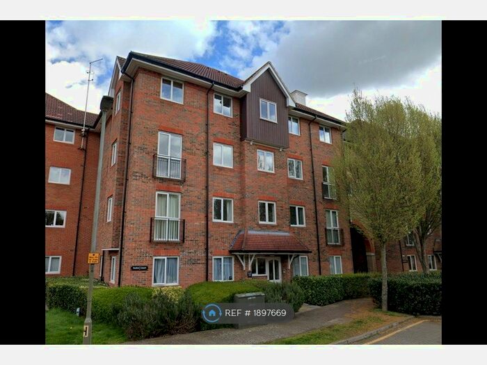 2 Bedroom Flat To Rent In Crane Mead, Ware, SG12
